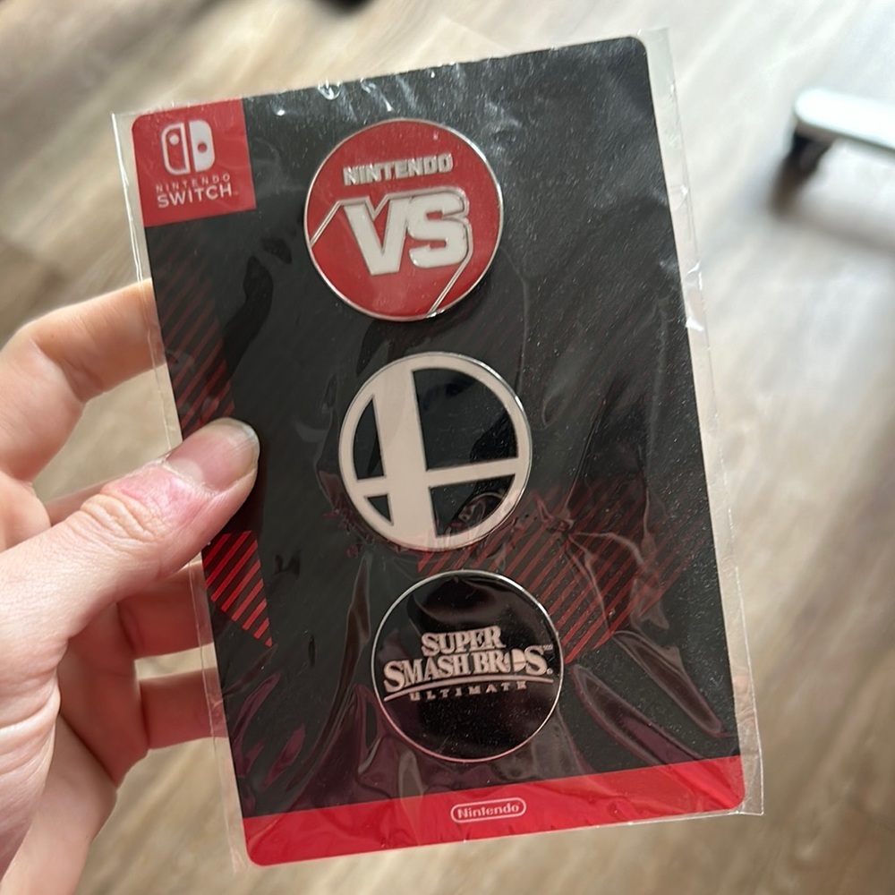 Nintendo Switch Official Super Smash Bros. Ultimate Pin Set & Lanyard (Unopened)